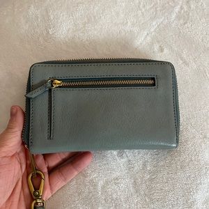 Fossil wallet/wristlet